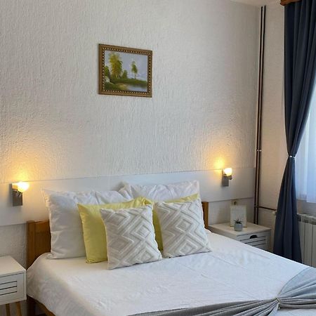 M&N Zafran Hotel Grabovac  Eksteriør billede