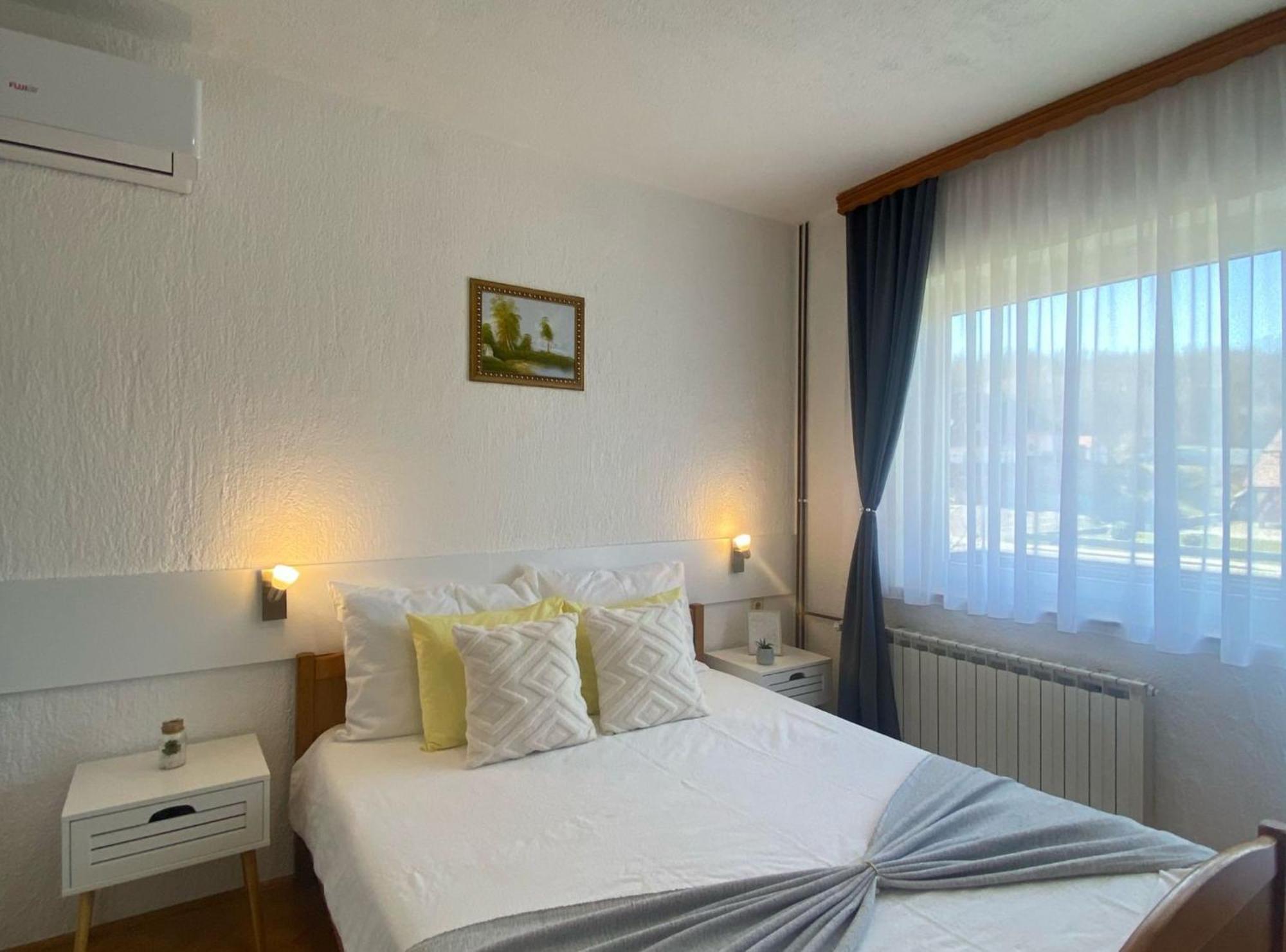 M&N Zafran Hotel Grabovac  Eksteriør billede